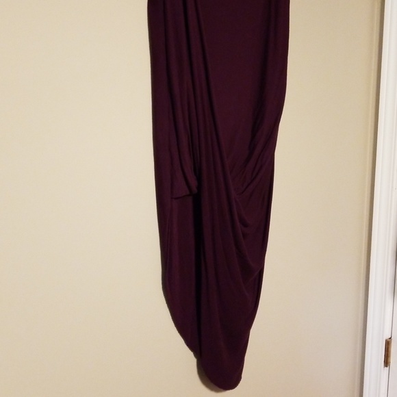 Asymmetrical skirt - Picture 2 of 3